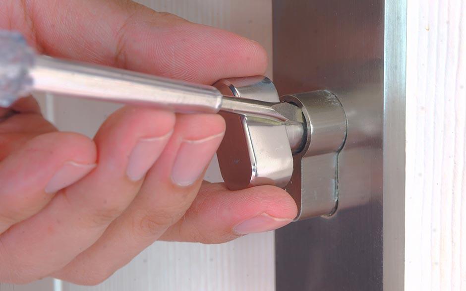 ouverture de porte claquée serrurier Aubervilliers
